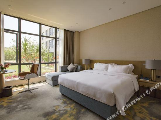 Bedroom 2, Lead Hotel(Foshan NanZhuang TaoCi City), Foshan