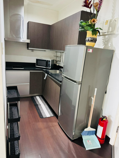 Gramercy 2 bedrooms w Balcony City View, Makati City