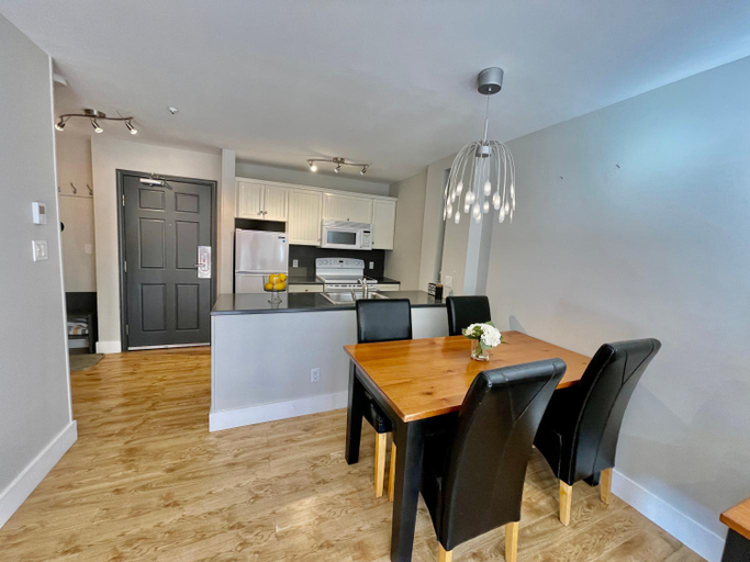 Others 2, Best ski in ski out condo at Whistler, Squamish-Lillooet