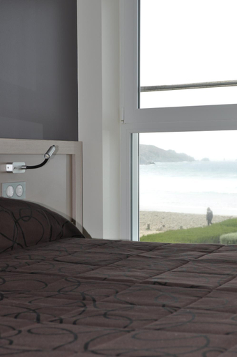 Bedroom 2, Hotel de la Baie des Trepasses, Finistère