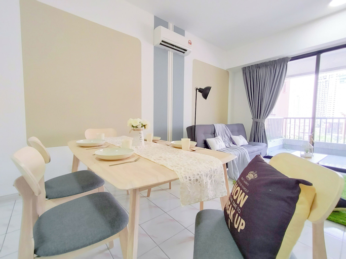 Dining Room 13
