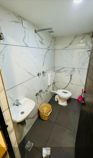 Bathroom 4, LOWFARE HOTELS, Kozhikode
