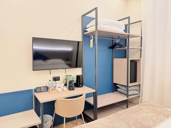 Bedroom 4, HoneyComb GuestHouse, Rome