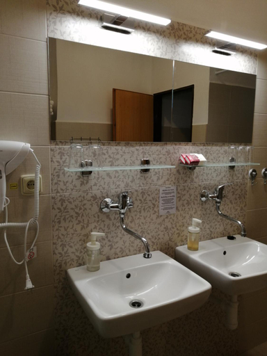 Bathroom 3, Hotel Chytrov, Jindřichův Hradec
