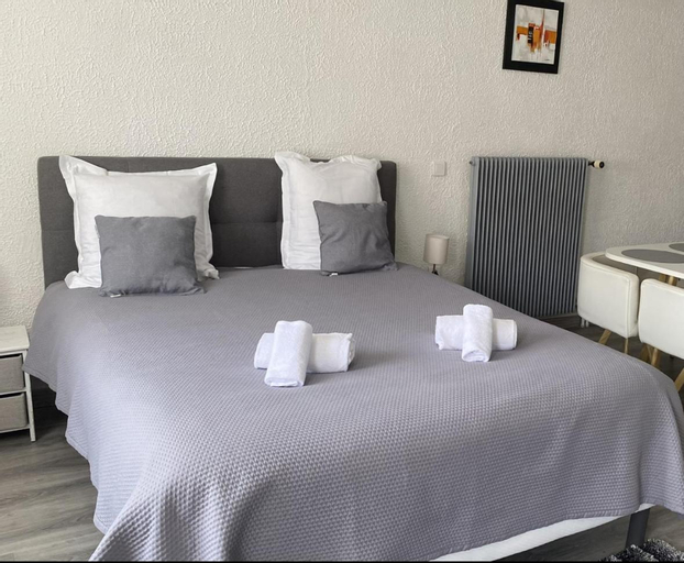 Bedroom 12