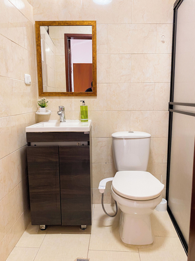 Bathroom 5, Hostal CaliView Inn, Santiago de Cali