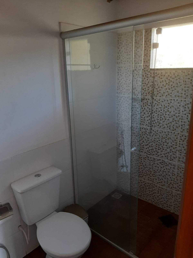 Bathroom, Pousada Leao azul, Capitólio