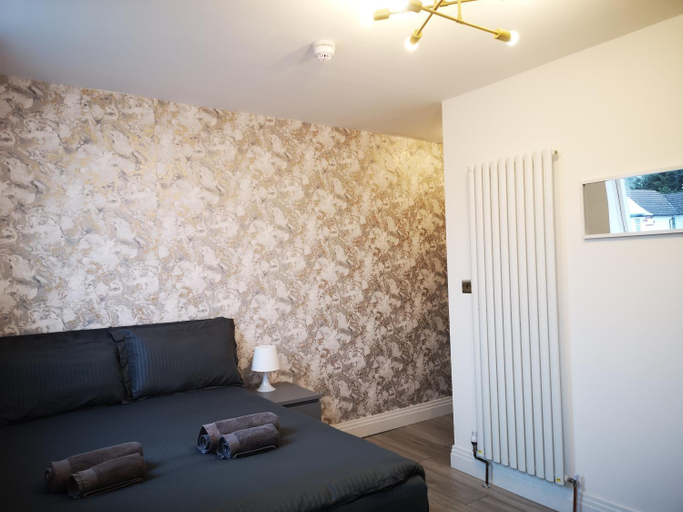 4, Stylish Studio minutes away from Wembley, London