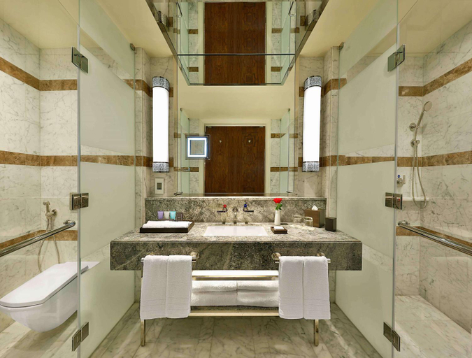 Bathroom 15