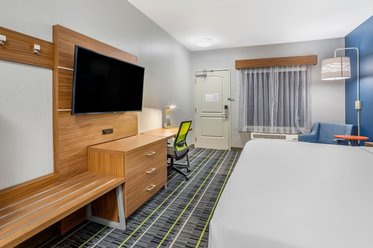 Bedroom 6