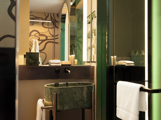 Bathroom 8