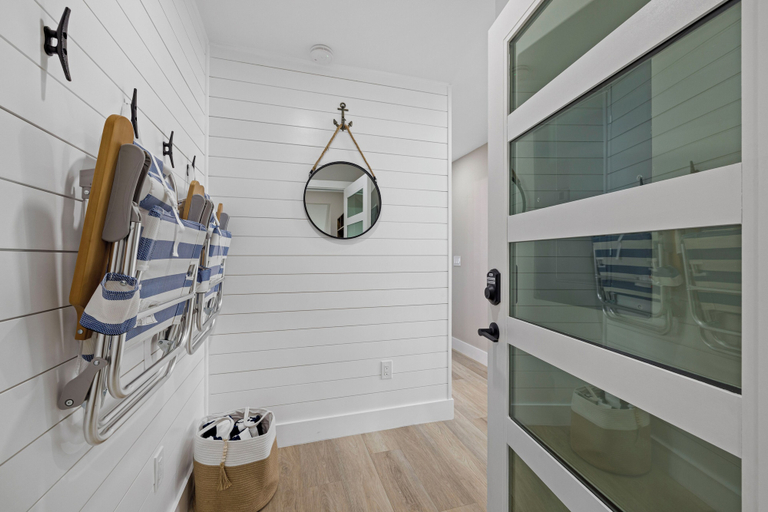 Bathroom 4, Chadwick Cove Resort & Marina, Charlotte