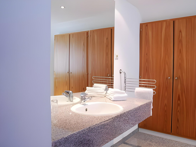 Bathroom 2, Hotel am Muhlbach, Rastatt