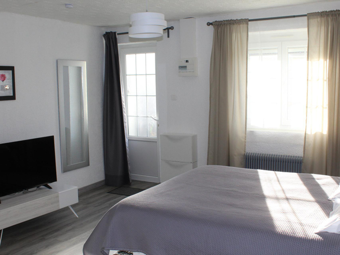 Bedroom 12