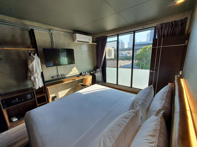 Bedroom 13