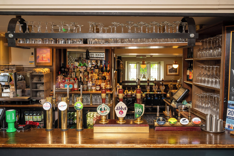 Food & Drinks 5, Cross Hands Hotel Old Sodbury by Greene King Inns, South Gloucestershire