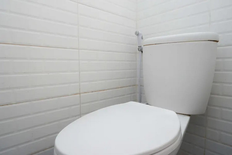 Bathroom 26