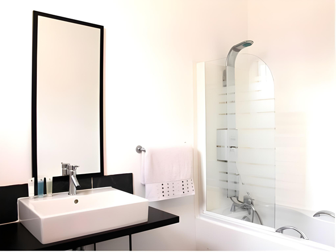Bathroom, Chateau de la Ronde, Maine-et-Loire