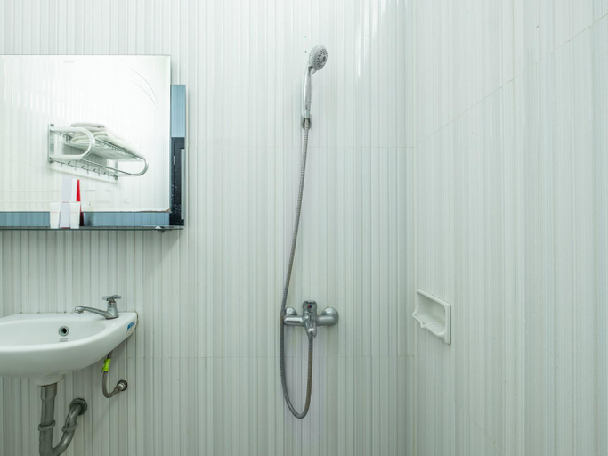 Bathroom 2, Hotel Parahyangan, Tasikmalaya