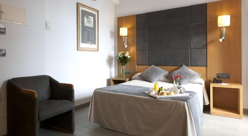 Bedroom 3, Hotel Mirador, Baleares