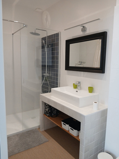 Bathroom 5, Oléron MaisonMer, Charente-Maritime