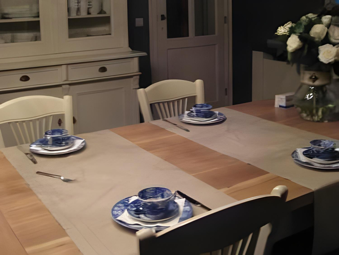Food & Drinks 2, B&B Hullebrug, Antwerpen