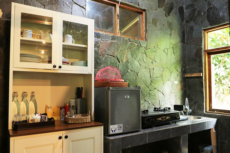 Dining Room 18