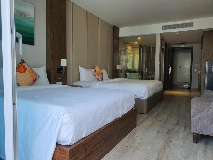 Bedroom 12