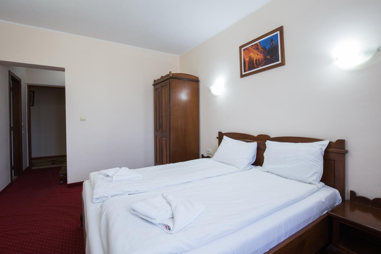 Bedroom 2, Dumbrava Sibiului, Sibiu