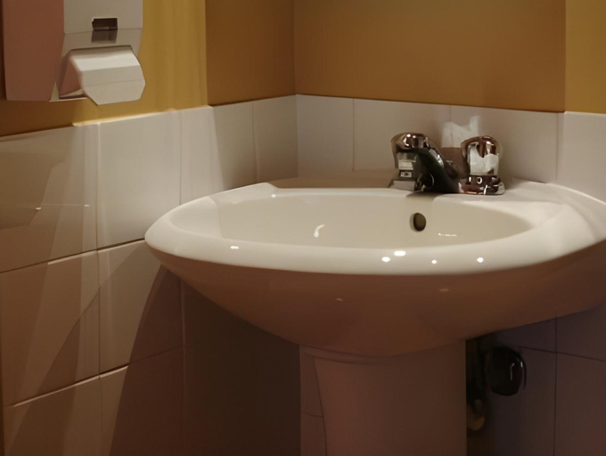 Bathroom 4, Goeliche hotel et appartement, L'Île-d'Orléans