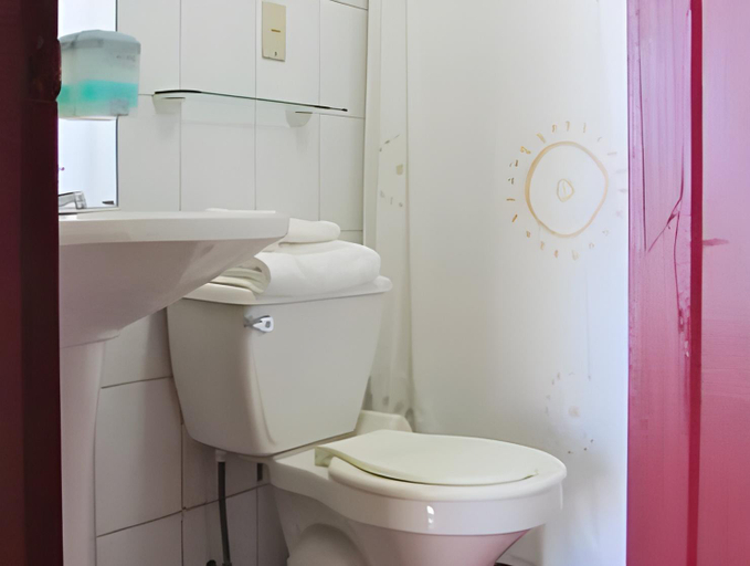 Bathroom 4, Hotel Etnico Bio Bio, Biobío