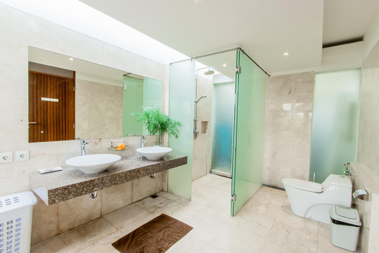 Bathroom 4