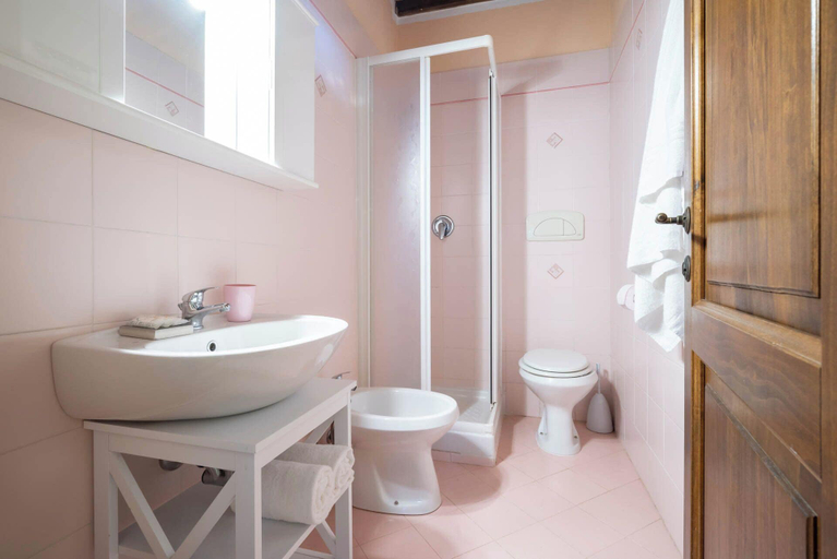 Bathroom 4, Podere Cascatelle & Agriletizia, Grosseto