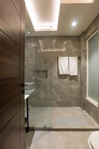 Bathroom 3, Kohsa7, Gurgaon