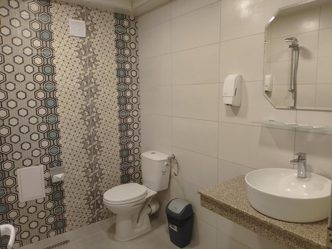 Bathroom 2, Санта Марина, Varna