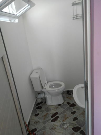 Bathroom 2, Отел Нана, Kobuleti
