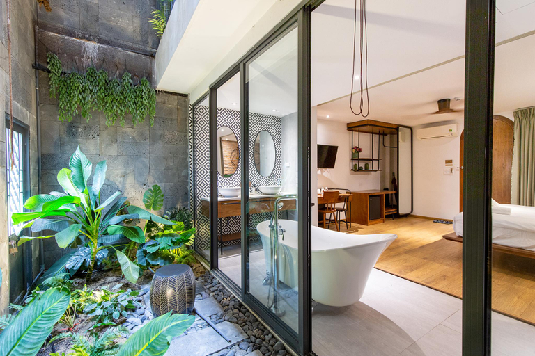 Bathroom 3, Seaforest Hotel by Haviland, Da Nang