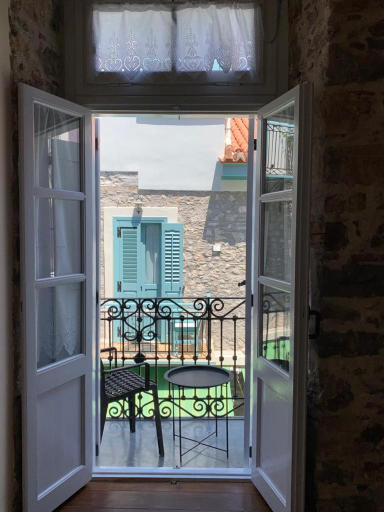 Others 5, 1830 Chateau, Peloponnese