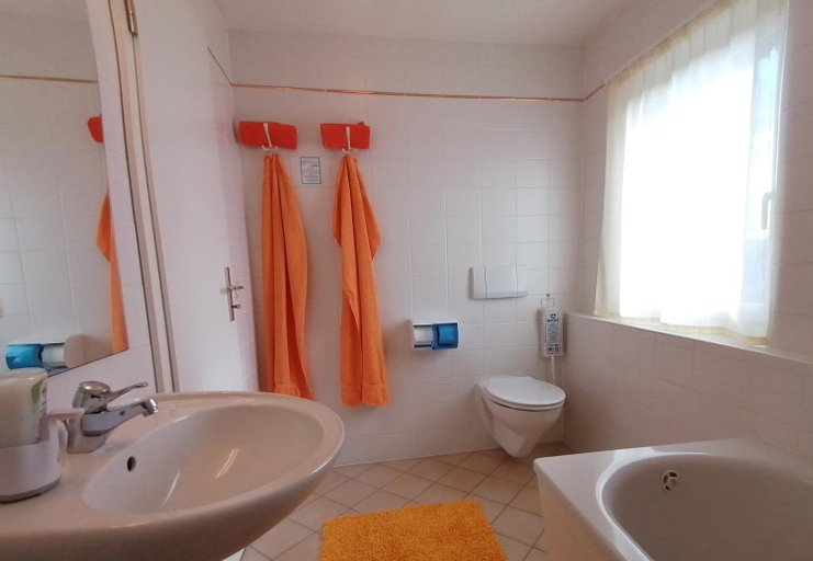 Bathroom 2, Landhaus Martens, Vorpommern-Rügen