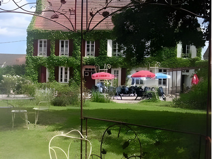 Others 5, Chambres d'hotes et Roulotte Au Bonheur Du Parc, Allier