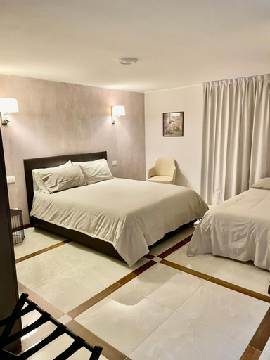 Bedroom 5, Villa Auditorium, Pavia