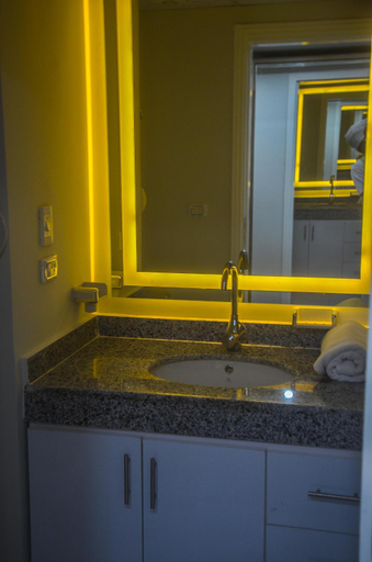 Bathroom 4, Scandic resort سكانديك ريزورت, Al-Ghurdaqah