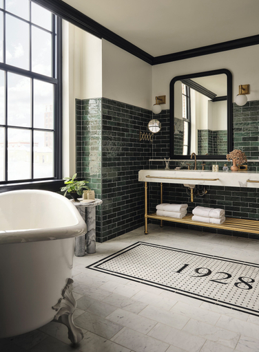 Bathroom 4, Hotel 1928, McLennan
