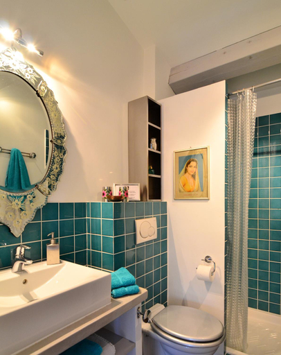 Bathroom 2, Villa Chandra, Alpes-Maritimes