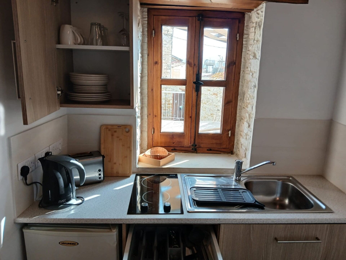 Others 4, Mountain View Oasis, Larnaca