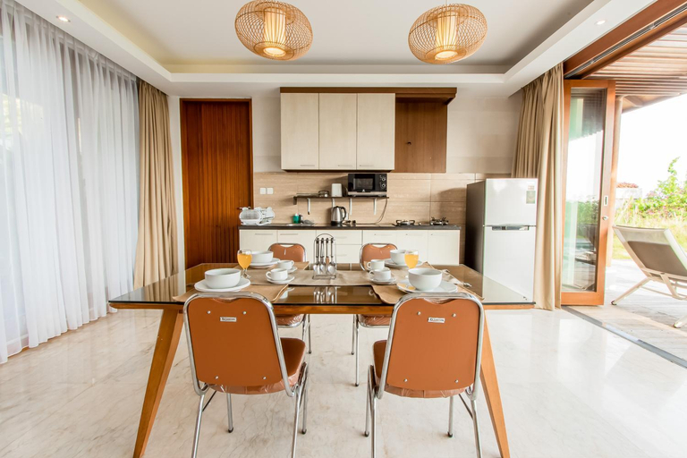 Dining Room 6