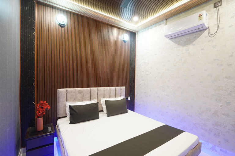 Bedroom 2, Om Nilay Paying Guest House By GRB, Varanasi