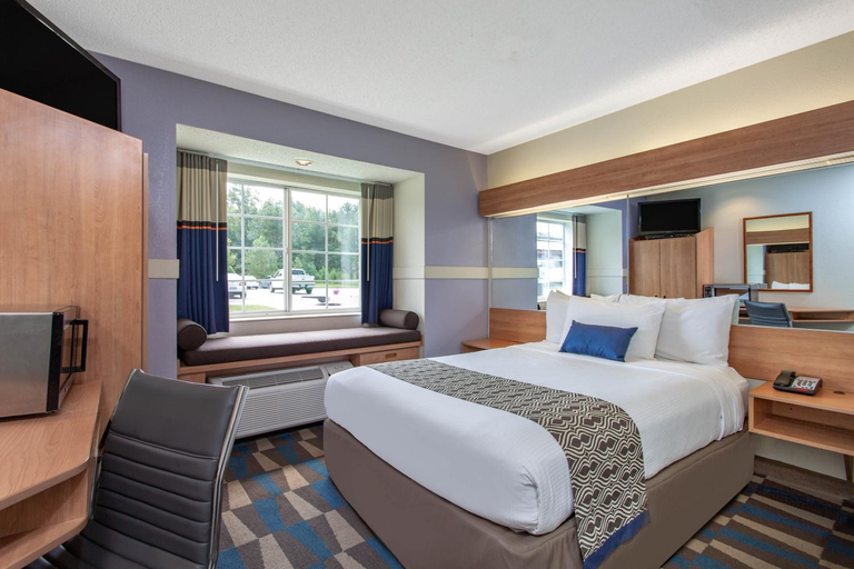 Bedroom 3, Microtel Inn & Suites By Wyndham Lillington, Harnett