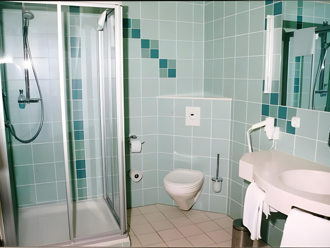 Bathroom 2, Gasthof Weichlein, Erlangen-Höchstadt