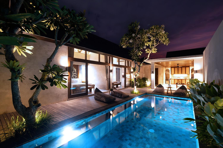 Swimming Pool 18